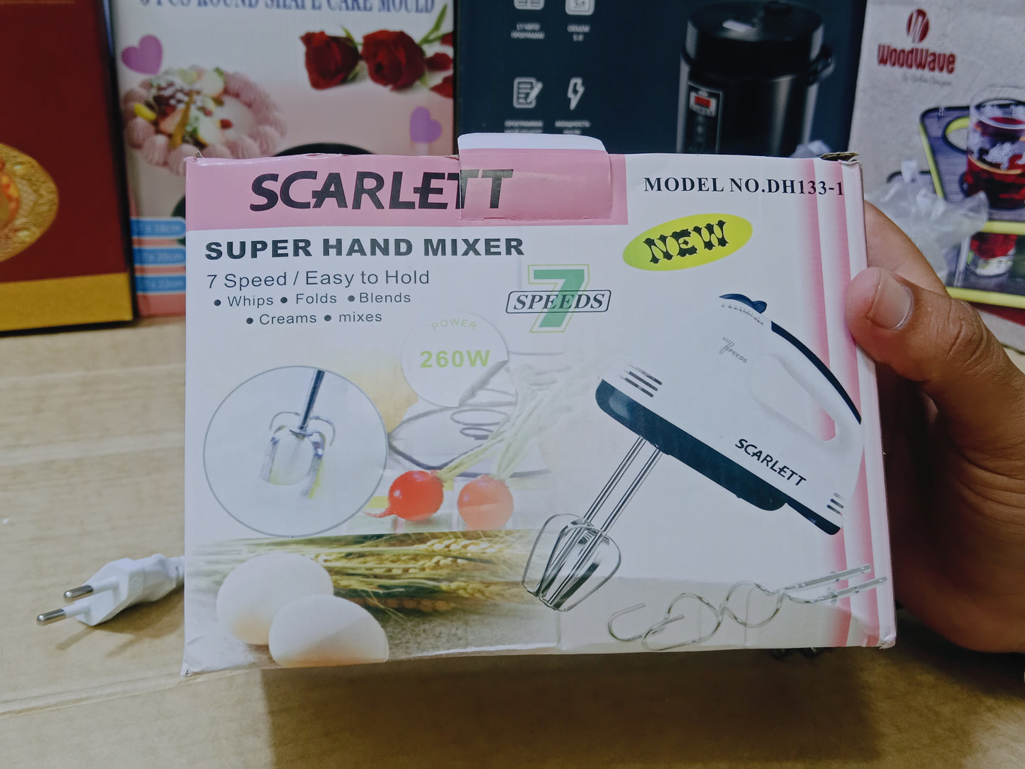 Scarlet super hand mixer