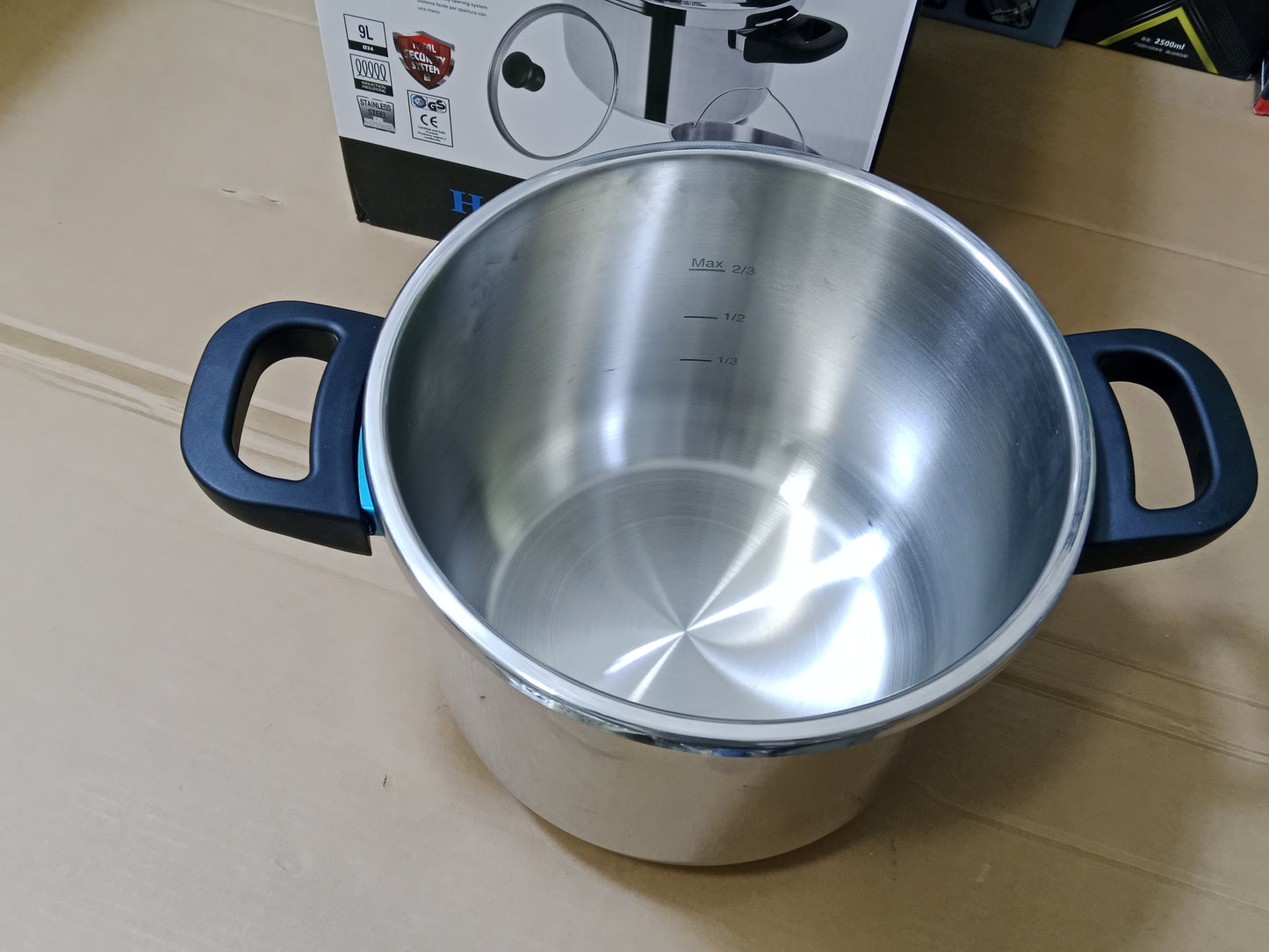 Happy Unique Pressure Cooker