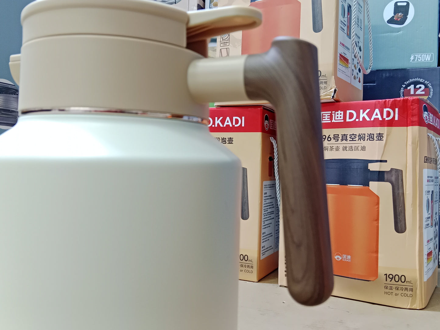 D.KADI Vacuum TEA/Stewing Pot 9096 1900mL