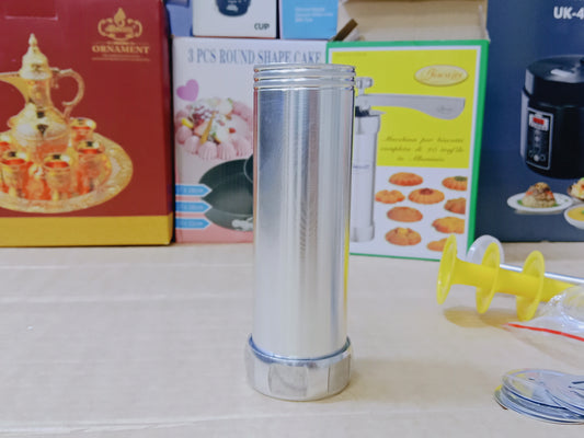 Biscuit maker