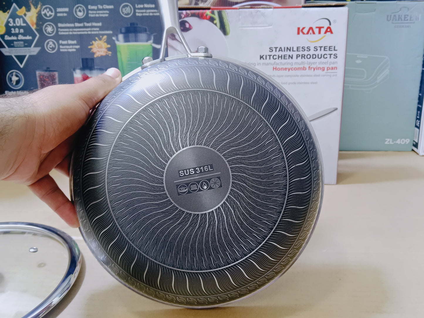 KATA Honeycomb frying pan