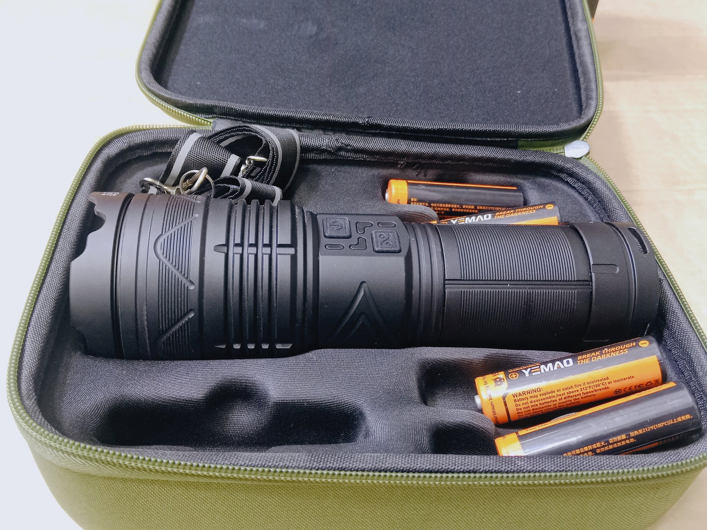 YEMAO LED FLASHLIGHT YM-G501
