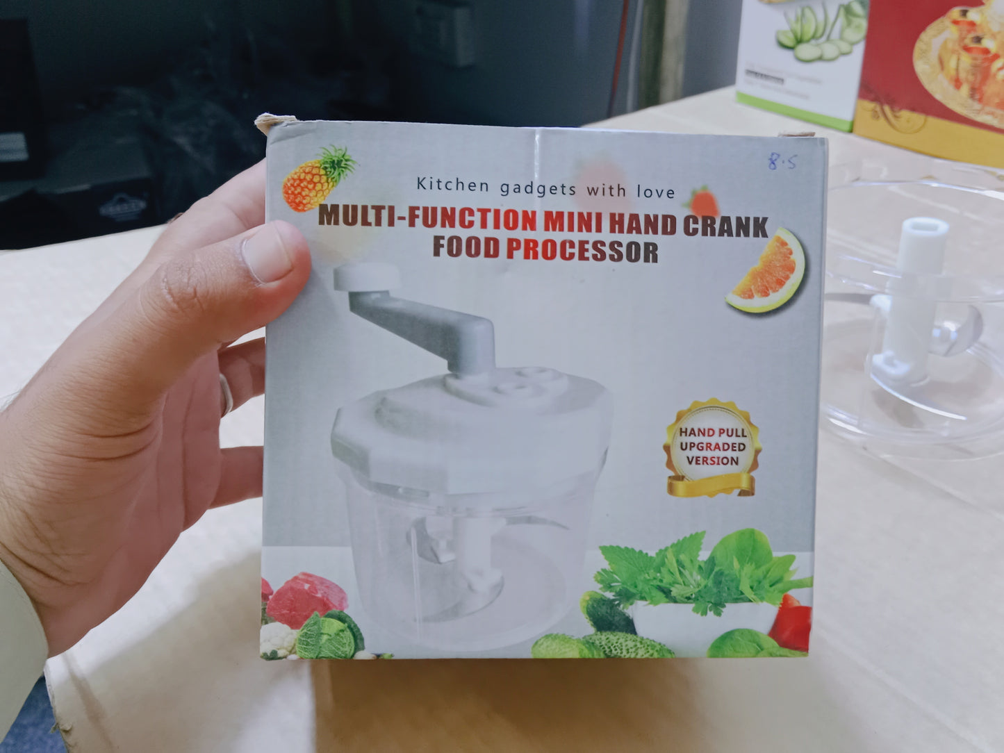 Multi functional mini hand crank food processor