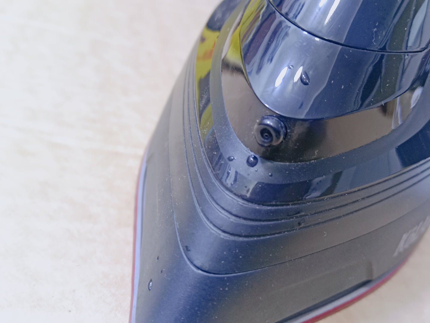 Kolax Steam Iron