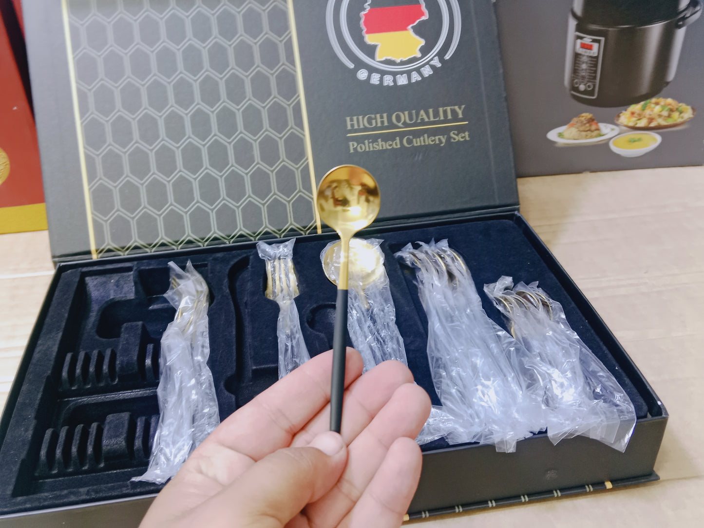 High Quality polished cutlery Set
