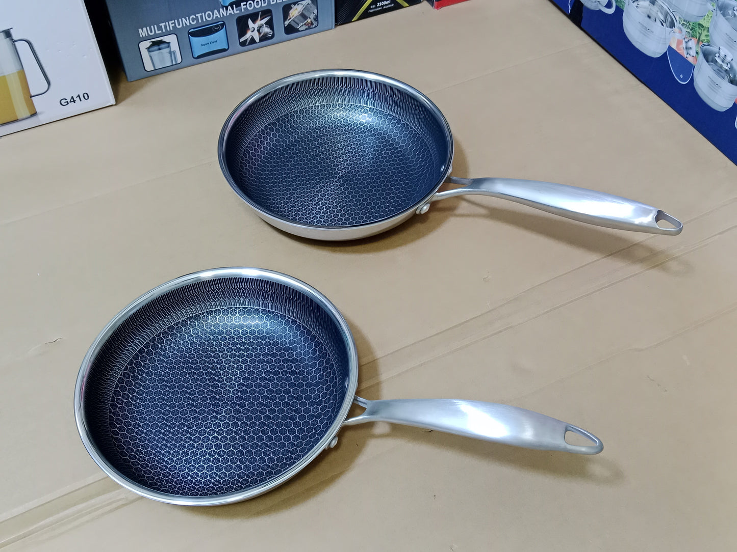 Laser Coated Honeycomb Frypan