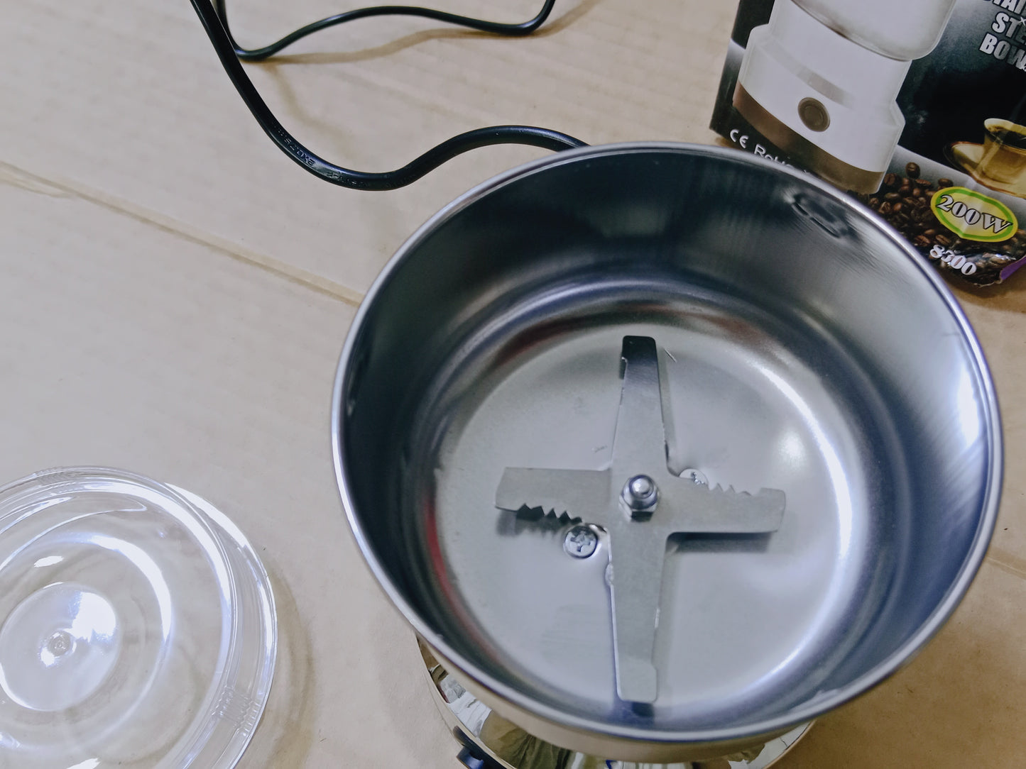 Electric Grinder (Model 8300)