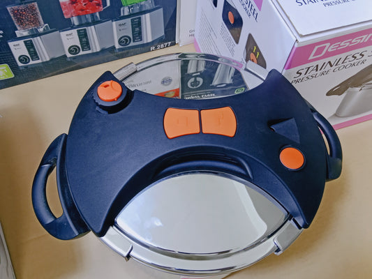 Dessini stainless steel pressure cooker