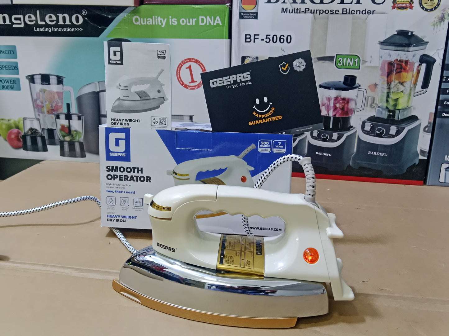 GEEPAS smooth operator DRY IRON GD12780P