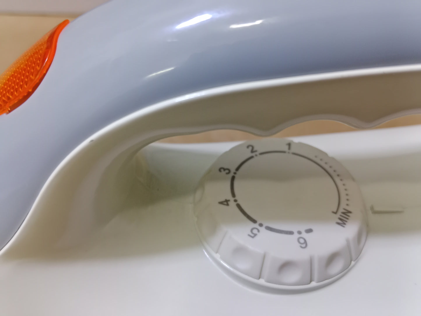 GEEPAS Automatic DRY IRON GD123022P