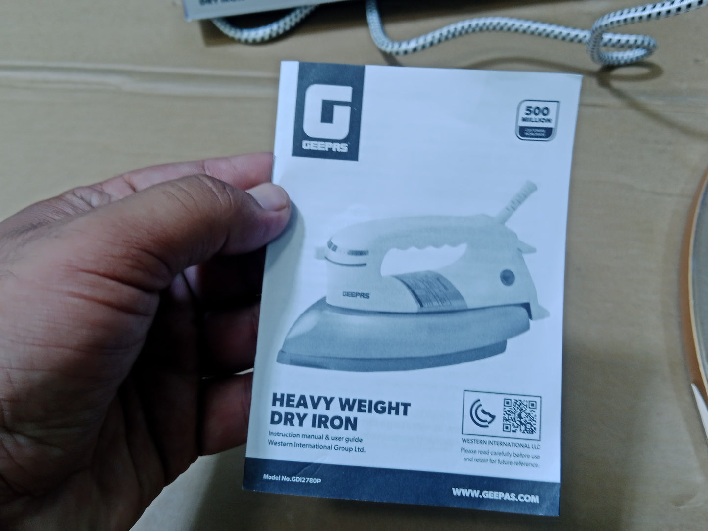 GEEPAS smooth operator DRY IRON GD12780P